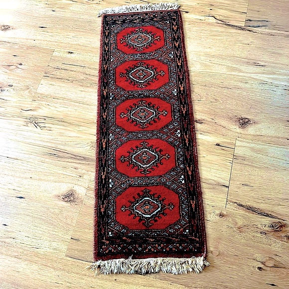 VTG Oriental Carpet Runner table accent
